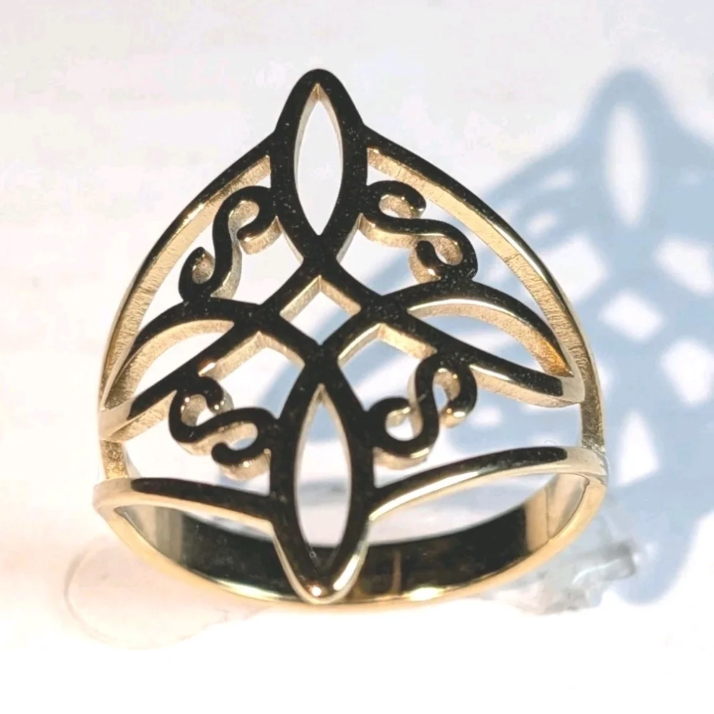 Witch Knot Golden Stainless Steel Ring for Women Wiccan Cross Celtics Knot Sz 7